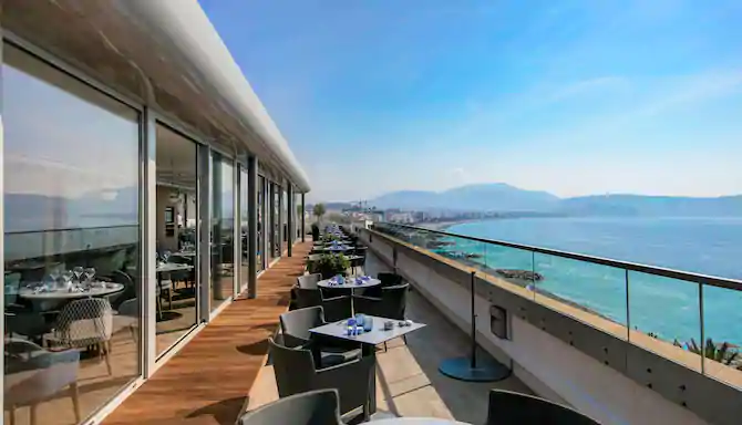 尼斯丽笙酒店 - Calade Rooftop 餐厅外观